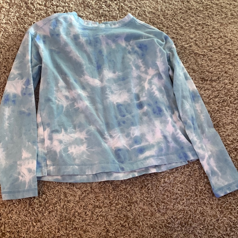 Tie-dye blue Old Navy long sleeve